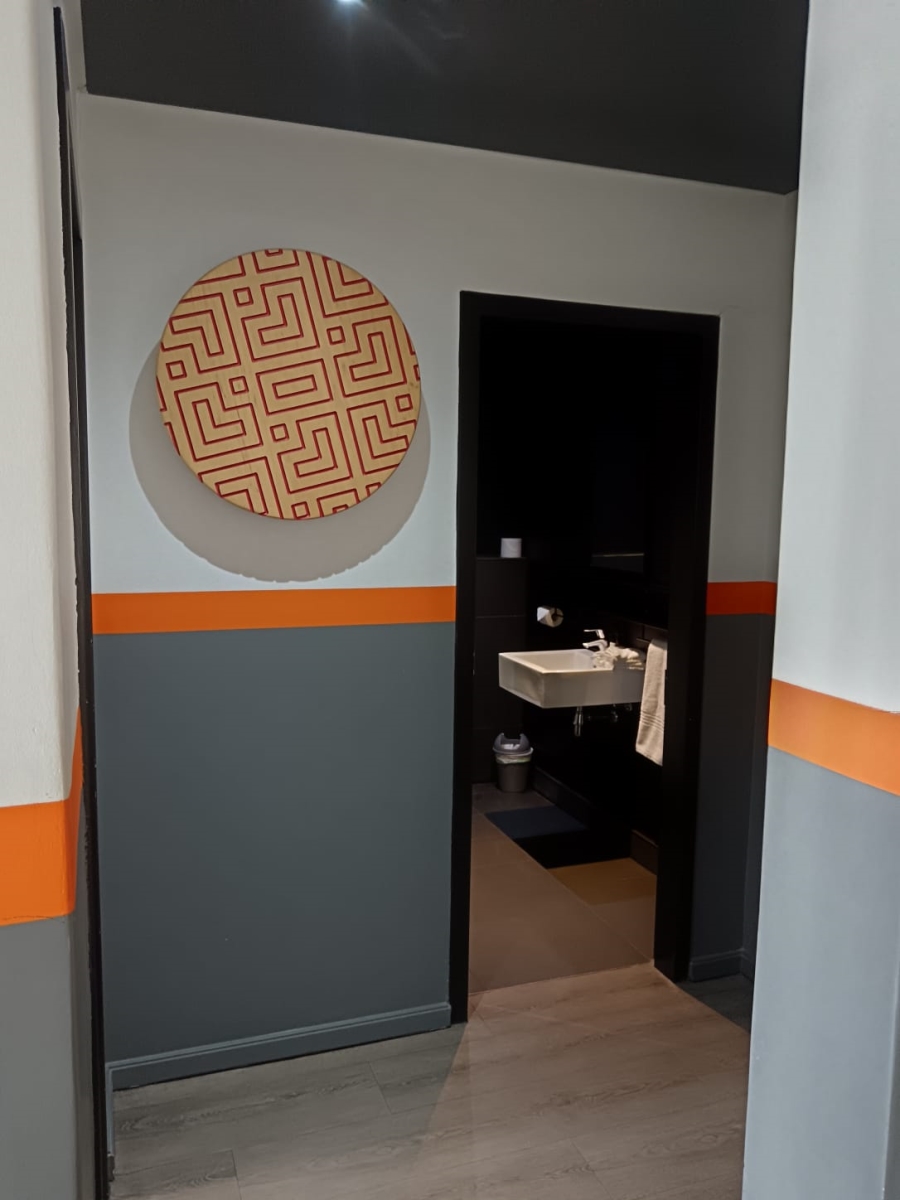 2 Bedroom Property for Sale in Woodstock Western Cape